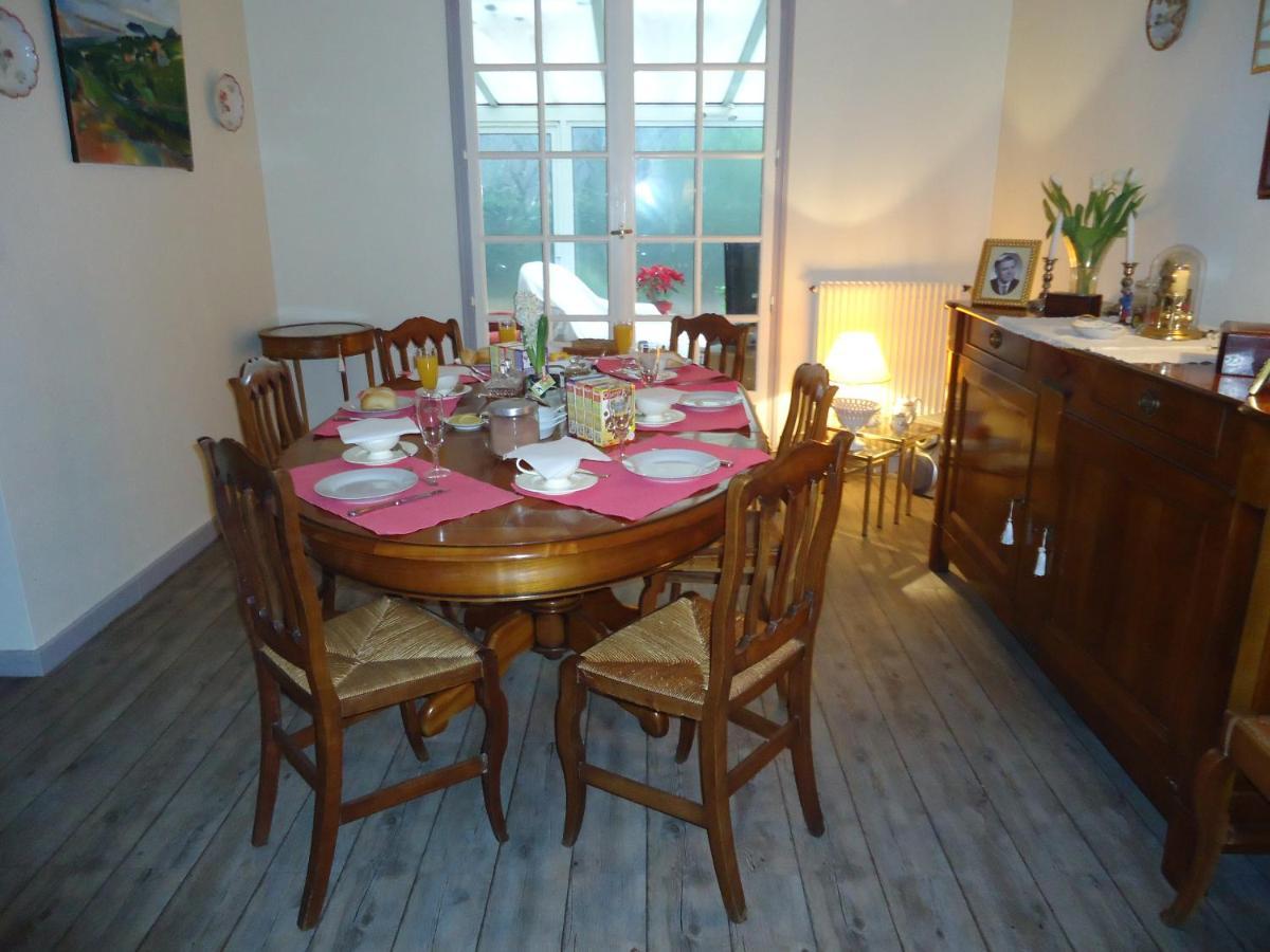 A La Cerisaie Bed & Breakfast Carignan-de-Bordeaux Eksteriør bilde