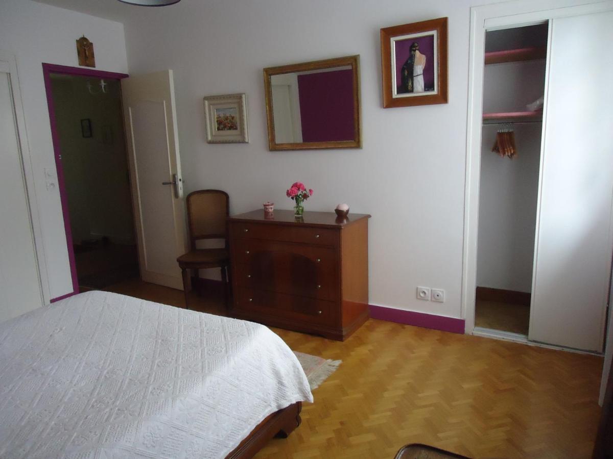 A La Cerisaie Bed & Breakfast Carignan-de-Bordeaux Eksteriør bilde