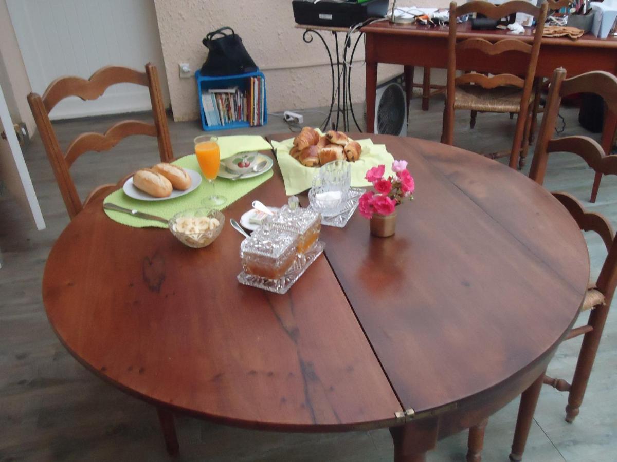 A La Cerisaie Bed & Breakfast Carignan-de-Bordeaux Eksteriør bilde